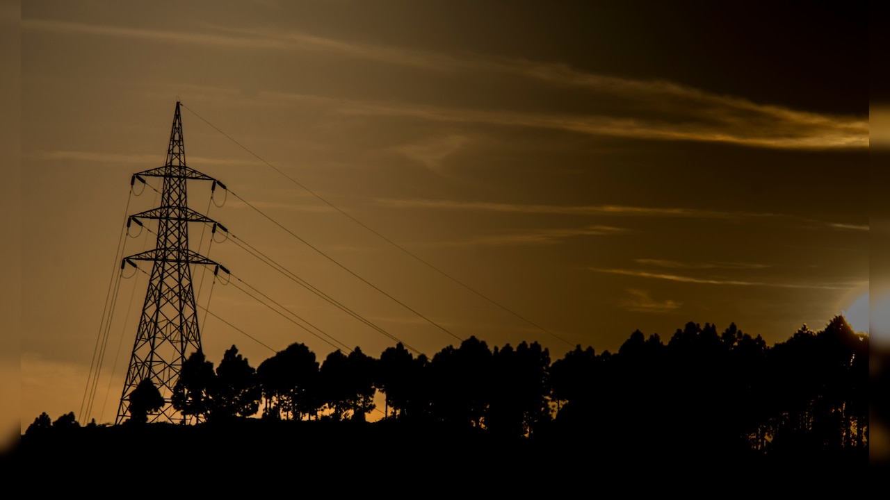 Bahrain And Kuwait Hit By Electricity Outages Amid Regional Tensions