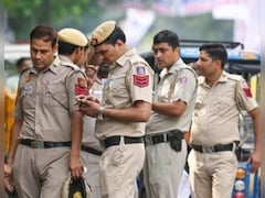 दिल्ली: मेट्रो के पास मॉल से कूद गई BA थर्ड ईयर की छात्रा, सुसाइड नोट भी मिला