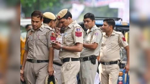 दिल्ली: मेट्रो के पास मॉल से कूद गई BA थर्ड ईयर की छात्रा, सुसाइड नोट भी मिला