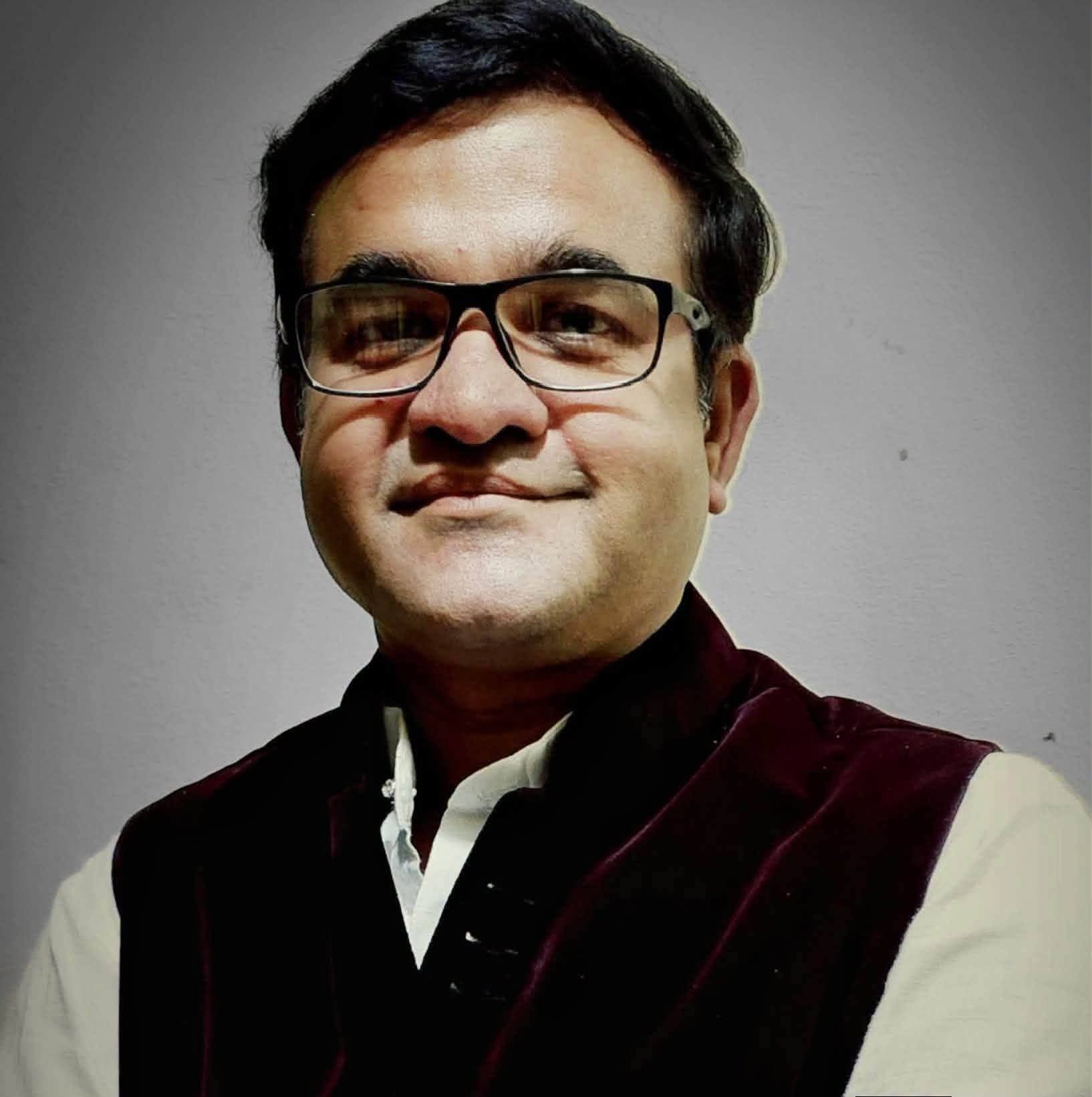 अनिमेष भार्गव गुना जिले के राघौगढ़ के रहने वाले हैं. अनिमेष भार्गव गुना जिले के राघौगढ़ के रहने वाले हैं.