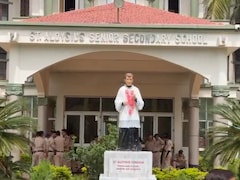 सफाईकर्मी पर 3 महीने से धर्मांतरण का दबाव, जबलपुर के सेंट एलॉयसियस स्कूल में हिंदू संगठनों का हंगामा