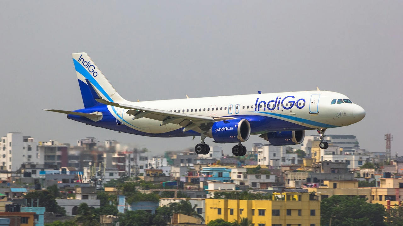 IndiGo Shares Fall 6%, SpiceJet Down 4% After Trump's Iran Ceasefire Remarks