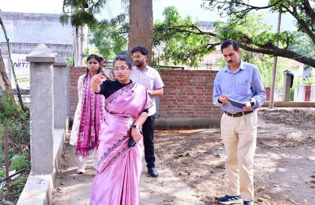 ias Apurva pandey