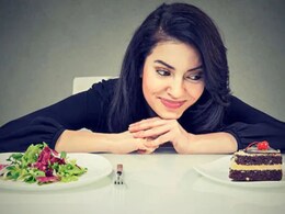 Health Tips: फक्त आवडते म्हणून कधीही गोड खाऊ नका; लठ्ठपणा आणि डायबिटीस टाळण्यासाठी 'हा' नियम नक्की पाळा