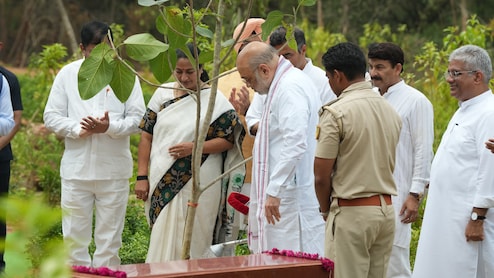 Amit Shah, Rekha Gupta Launch Delhi's 70-Lakh Tree Drive, Kick Off Ridge Revival