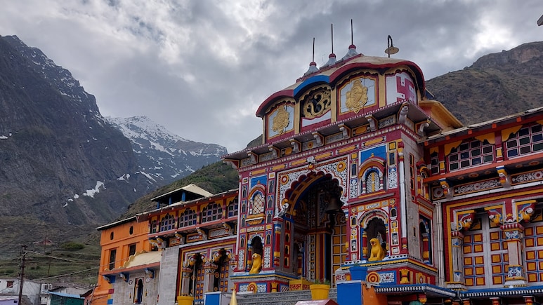 Landslides, Heavy Rain Halt Char Dham Yatra For Two Days