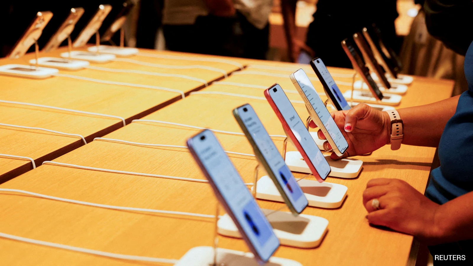 India's Q1 FY27 smartphone exports hit $10B record