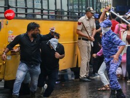 'दिल्ली में पैलेट गन के इस्तेमाल पर रोक': RAF की IG सीमा धुंडिया जंतर-मंतर पर हुए एक्शन से नाराज