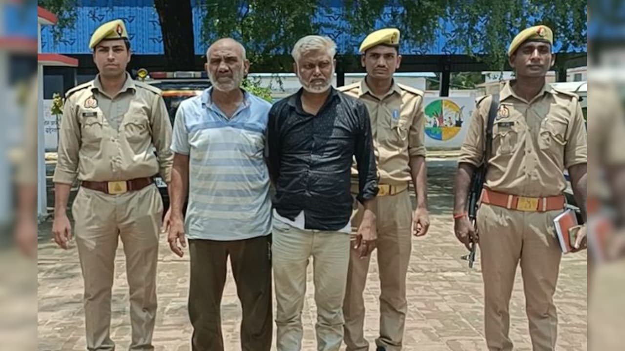 महिला ने चप्पलों से की थी पिता की पिटाई, 15 साल बाद बेटे ने लिया बदला, महिला की कर दी हत्या