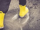 Best Rain Shoe Covers On Amazon: मानसून ट्रैवल-डेली ऑफिस जाने वालों के लिए वरदान हैं ये 5 वॉटरप्रूफ शू कवर्स