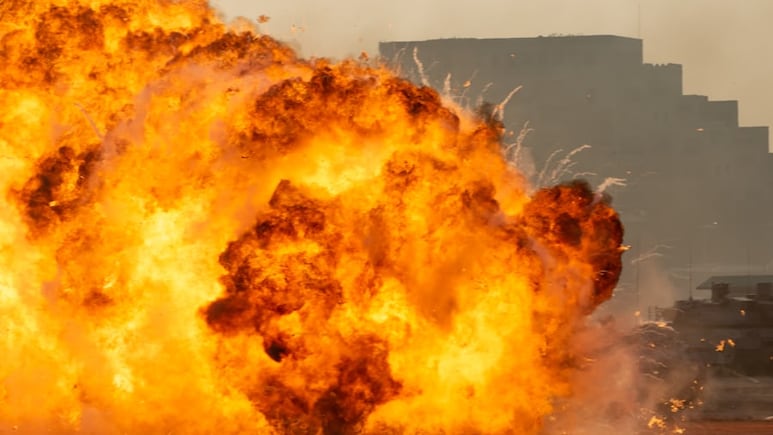 Explosions, Fire Reported in Sirik, Qeshm As US Strikes Iran After Hormuz Attacks