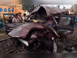 2 Students Among 3 Killed As Train Rams School Van In Bengal's Murshidabad