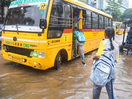महाराष्&zwj;ट्र में जानलेवा हुई बार&zwj;िश:  ठाणे के मुंब्रा में जलभराव में उतरा करंट,  17 वर्षीय आलिया की मौत