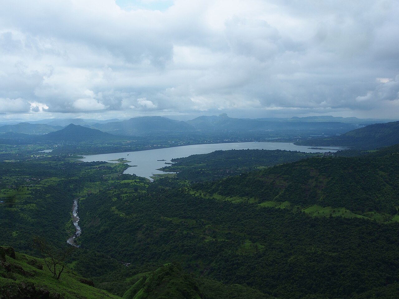 NMMC says Morbe Dam has not overflowed; reservoir remains about 42% full