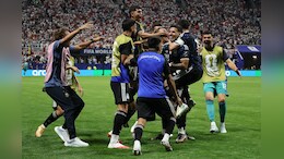 FIFA World Cup Final:  15 साल की उम्र में जिसने मेसी से संन्यास न लेने की गुहार लगाई थी, अब वह खिलाड़ी इतिहास रचने से बस एक जीत दूर