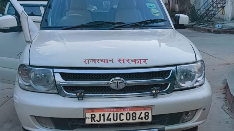कृषि विभाग के अधिकारी की गाड़ी से ACB को मिले 263500 रुपये, अवैध वसूली की मिली थी शिकायत