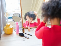 The Beauty Essentials That Keep Your Hair Fresh And Your Lip Colour Flawless All Day
