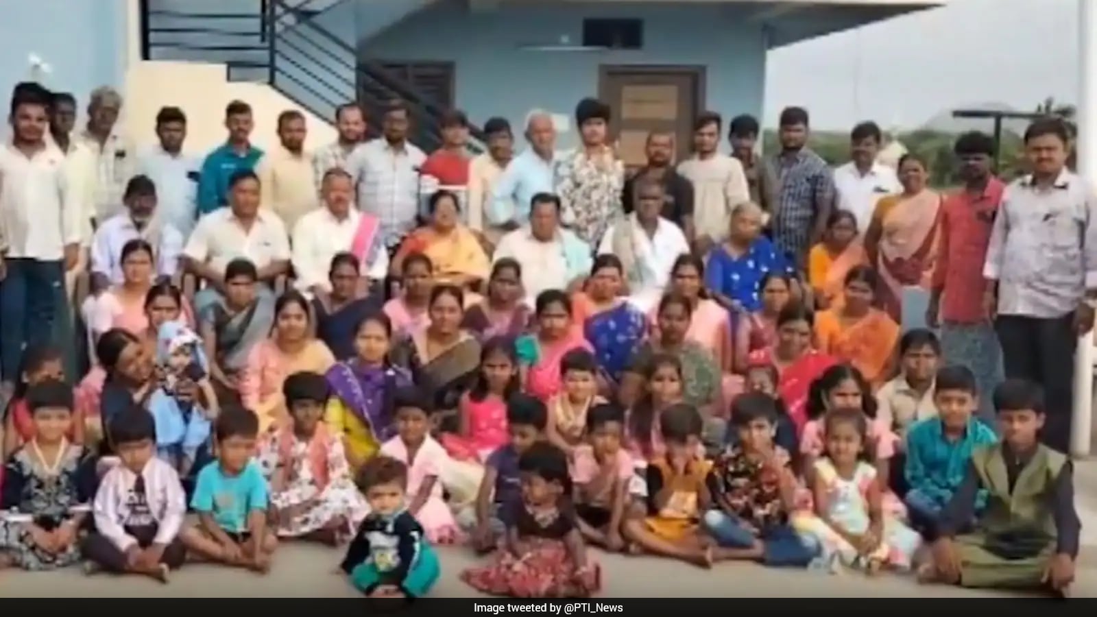 Andhra Pradesh's Nagappa Family Maintains Six-Generation Joint Household with 83 Members