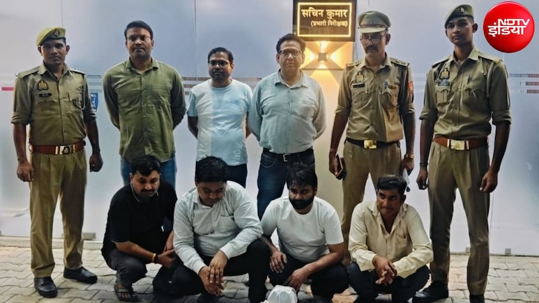 कार में चलता था 'बेटा या बेटी' बताने का गोरखधंधा: गर्भपात का भी इंतजाम, चीन की मशीन से खोल रहे थे गर्भ का राज