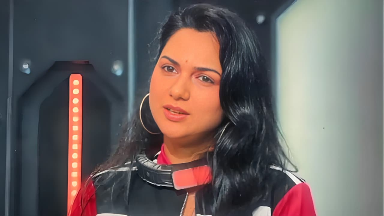 Akanksha Chamola Says She Wants Neither Men Nor Women After Divorce From Gaurav Khanna, Calls Herself 'Asexual'