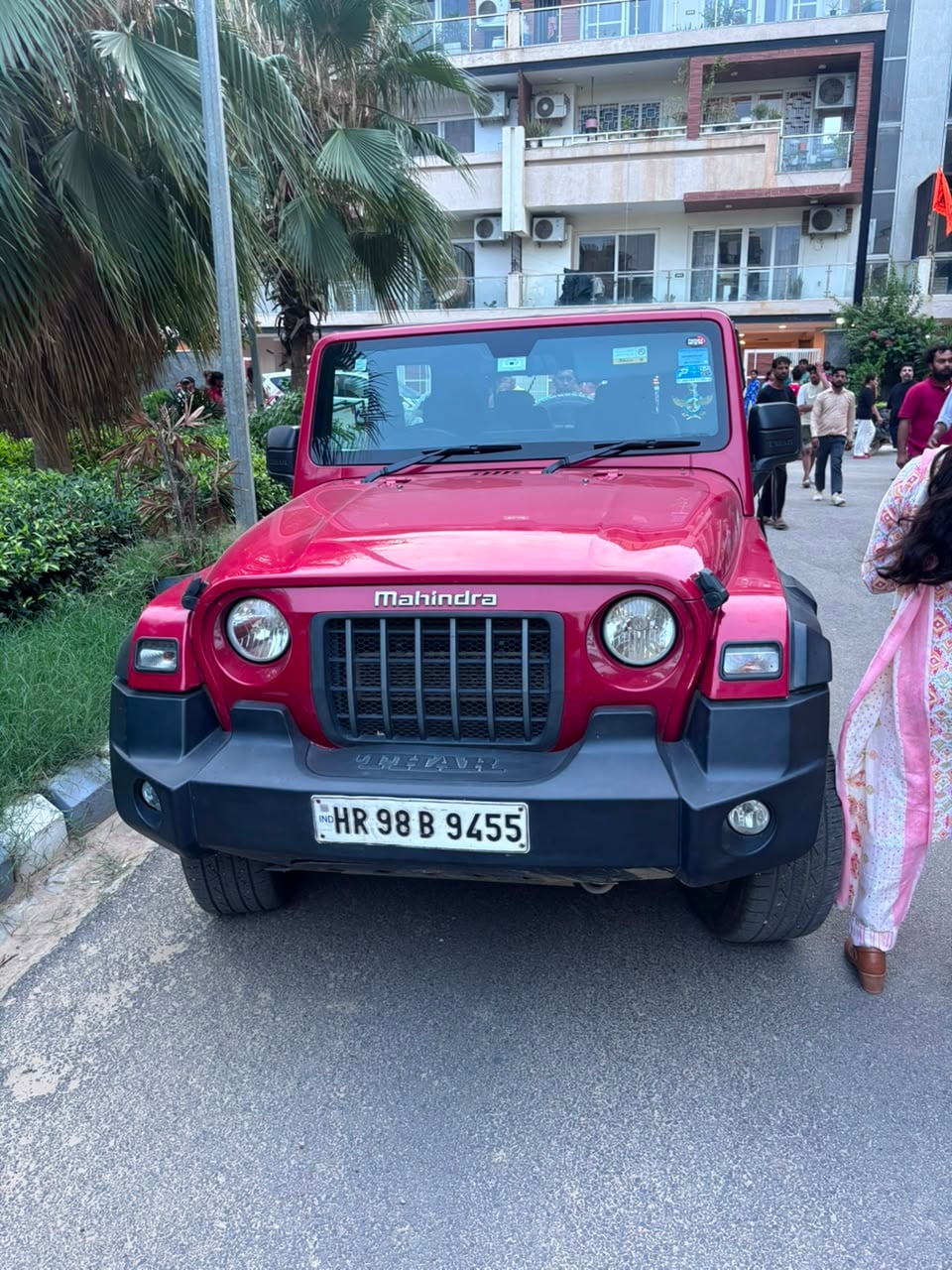 Driver allegedly runs over woman with tractor and abandons her body