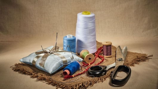 सुई, धागे और बटनों से लैस हैं ये 5 Sewing Kits, सफर के दौरान कपड़ों की हर इमरजेंसी का है पक्का इलाज