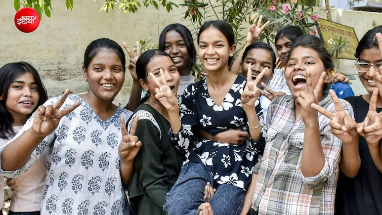 NEET-JEE का नया फॉर्मूला छात्रों के लिए दो धारी तलवार, एक्सपर्ट ने बताया कोचिंग माफिया का असली इलाज