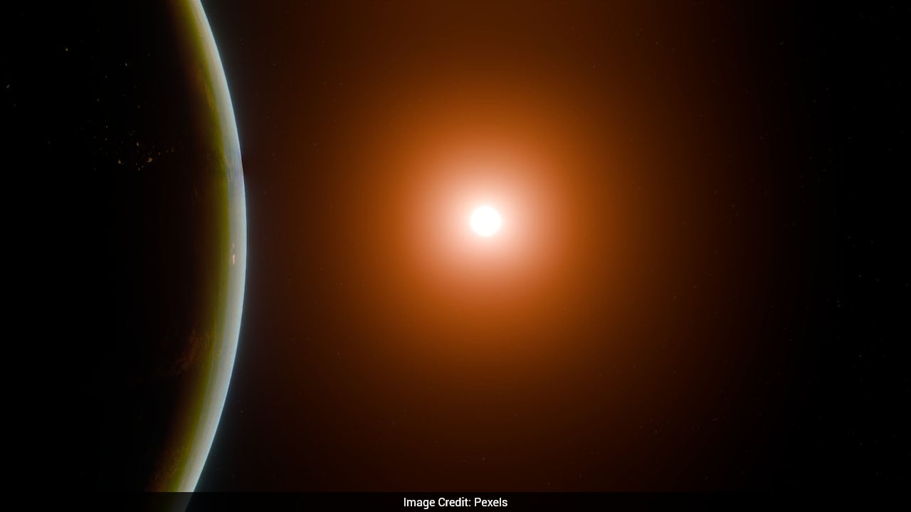 Astronomers Confirm Atmosphere on Rocky Planet in Habitable Zone