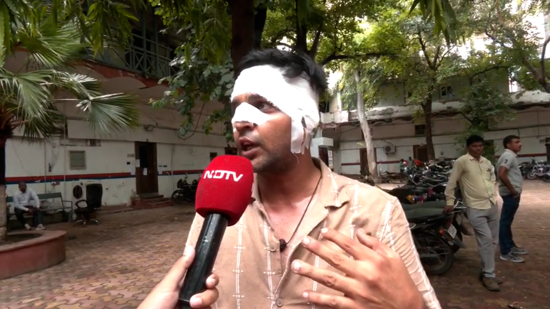 'They Weren't Students': Delhi Cops Allege Violent Attack During NEET Protest