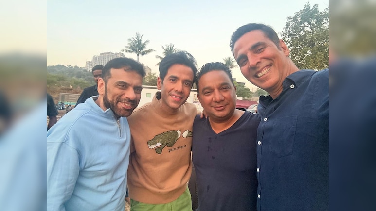 Tusshar Kapoor Reacts To 50 Vanity Vans On <i>Welcome To The Jungle</i> Set: "Is It Justified?"