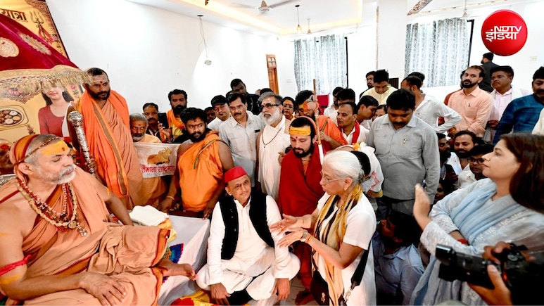 क्यों अखिलेश यादव को 'सनातन ही समाजवाद' लगने लगा, विधानसभा चुनाव से पहले क्या रणनीति?