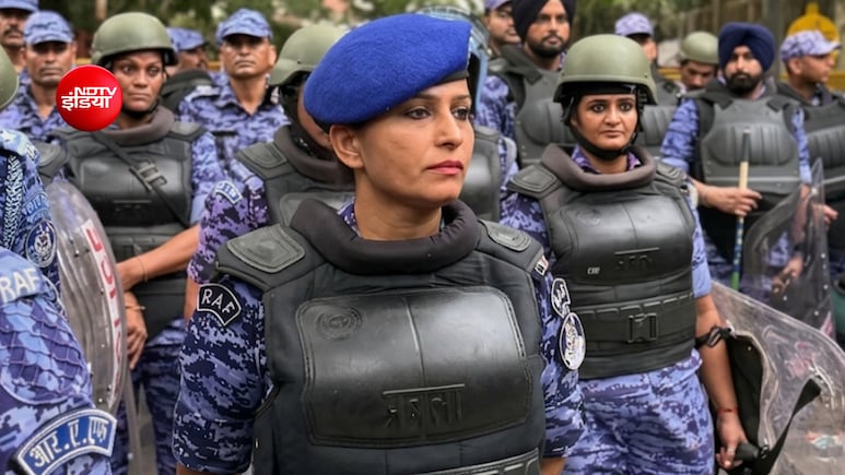 सोनिया सहरावत: RAF अफसर 'मरे हुए कॉकरोच' की तस्वीर पोस्ट कर फंसीं! जानें पूरा मामला