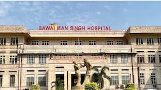 22 साल के बेटे की जान बचाने के लिए पिता ने सौंप दी अपनी किडनी, SMS अस्पताल में होगा ट्रांसप्लांट