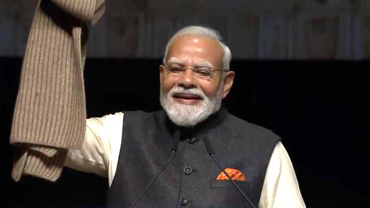 PM Modi Showcases 25-Year-Old Scarf, Shares Emotional New Zealand Memory