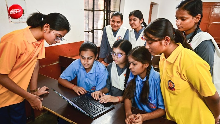 NEET Fee Refund: नीट के लाखों छात्रों के लिए आखिरी मौका, इस तारीख के बाद फीस रिफंड नहीं करेगा NTA