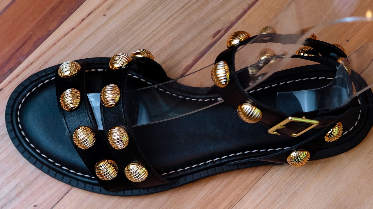 How To Choose Comfortable Footwear Without Trusting Marketing Claims How To Choose Comfortable Footwear Without Trusting Marketing Claims