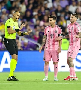 Lionel Messis Favourite Referee To Officiate Argentina vs England FIFA World Cup Semi-final - Latest Buzz