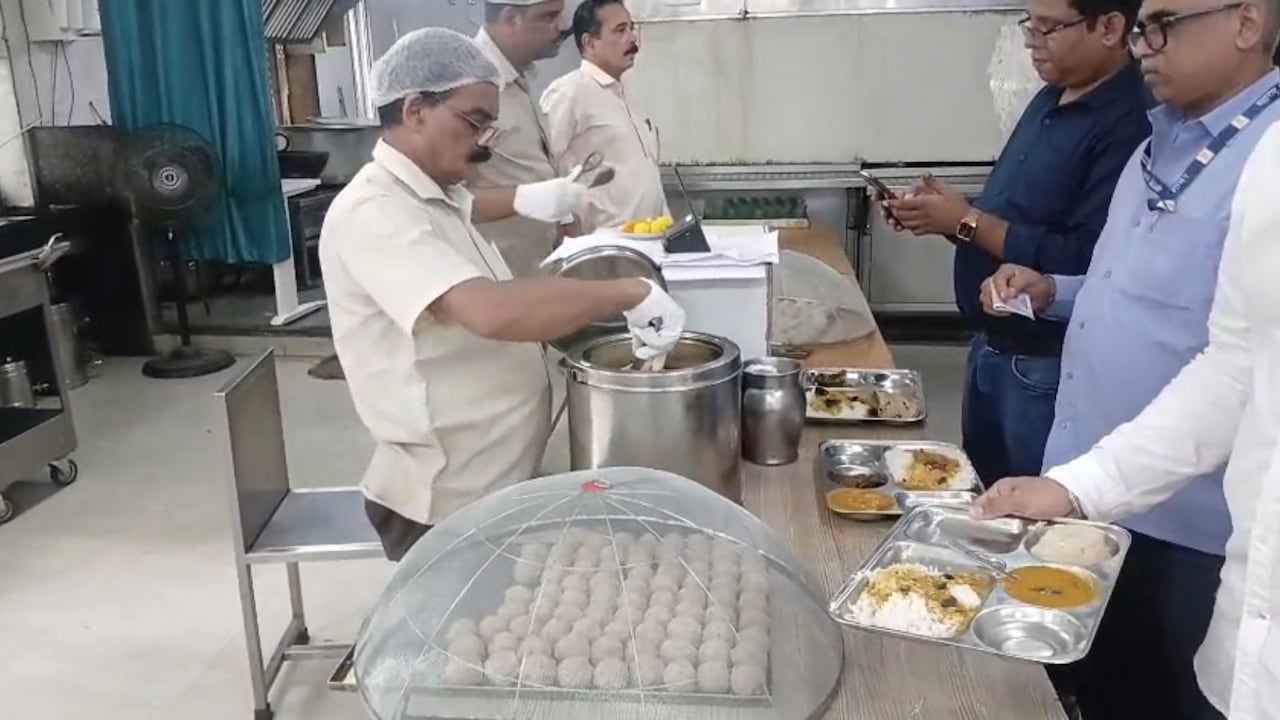 "Laughable": High Court On Food Regulator's 98% Score To Secretariat Canteen