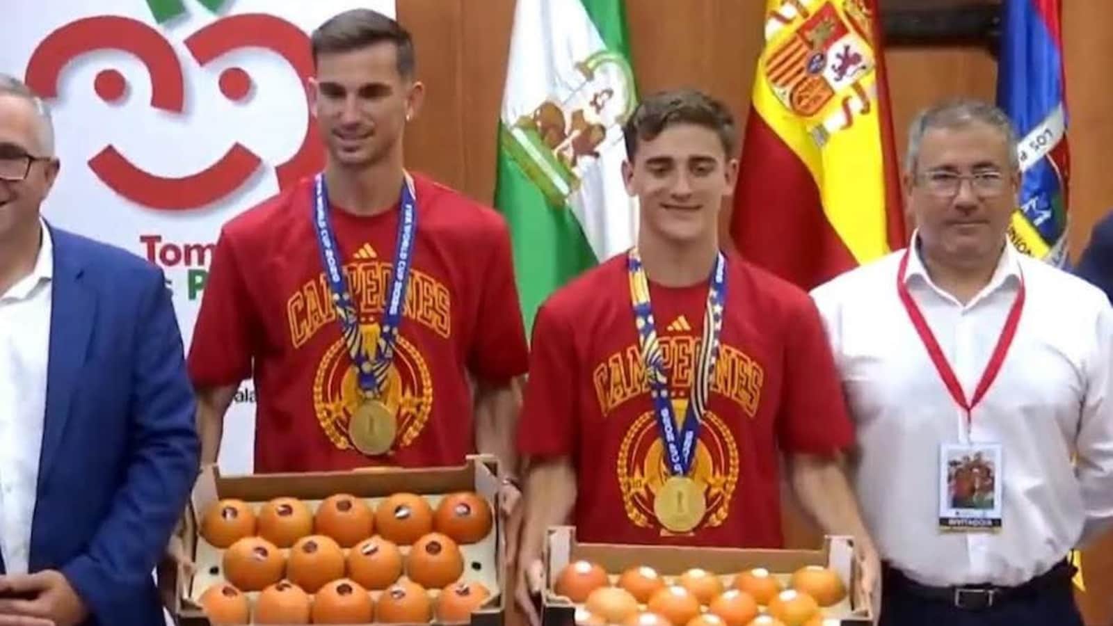 Tomatoes Worth Their Weight: Spains World Cup-Winning Duo Rewarded With Unique Tradition