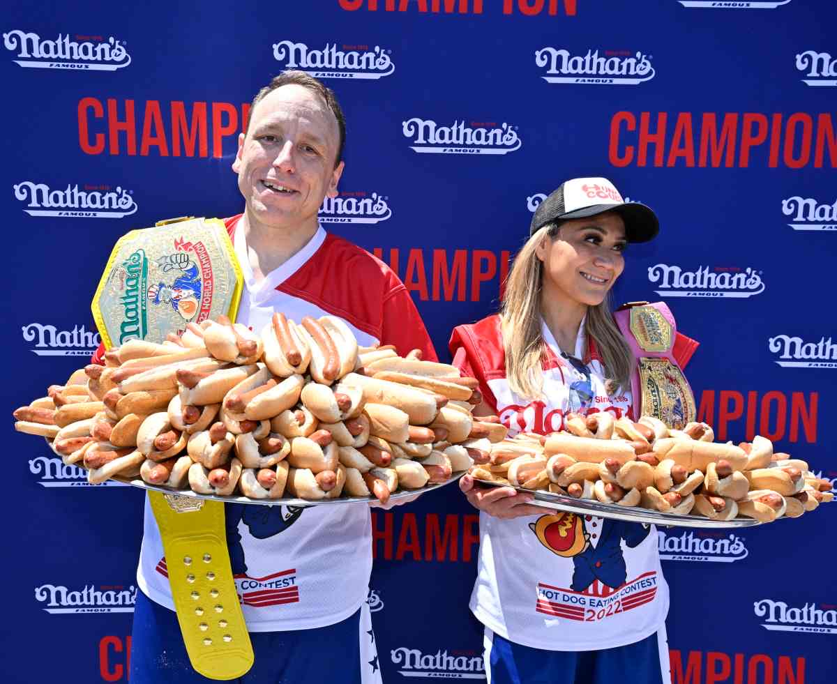 Man Eats 66 Hot Dogs In 10 Minutes, Wins Rs 9.5 Lakh At Eating Competition