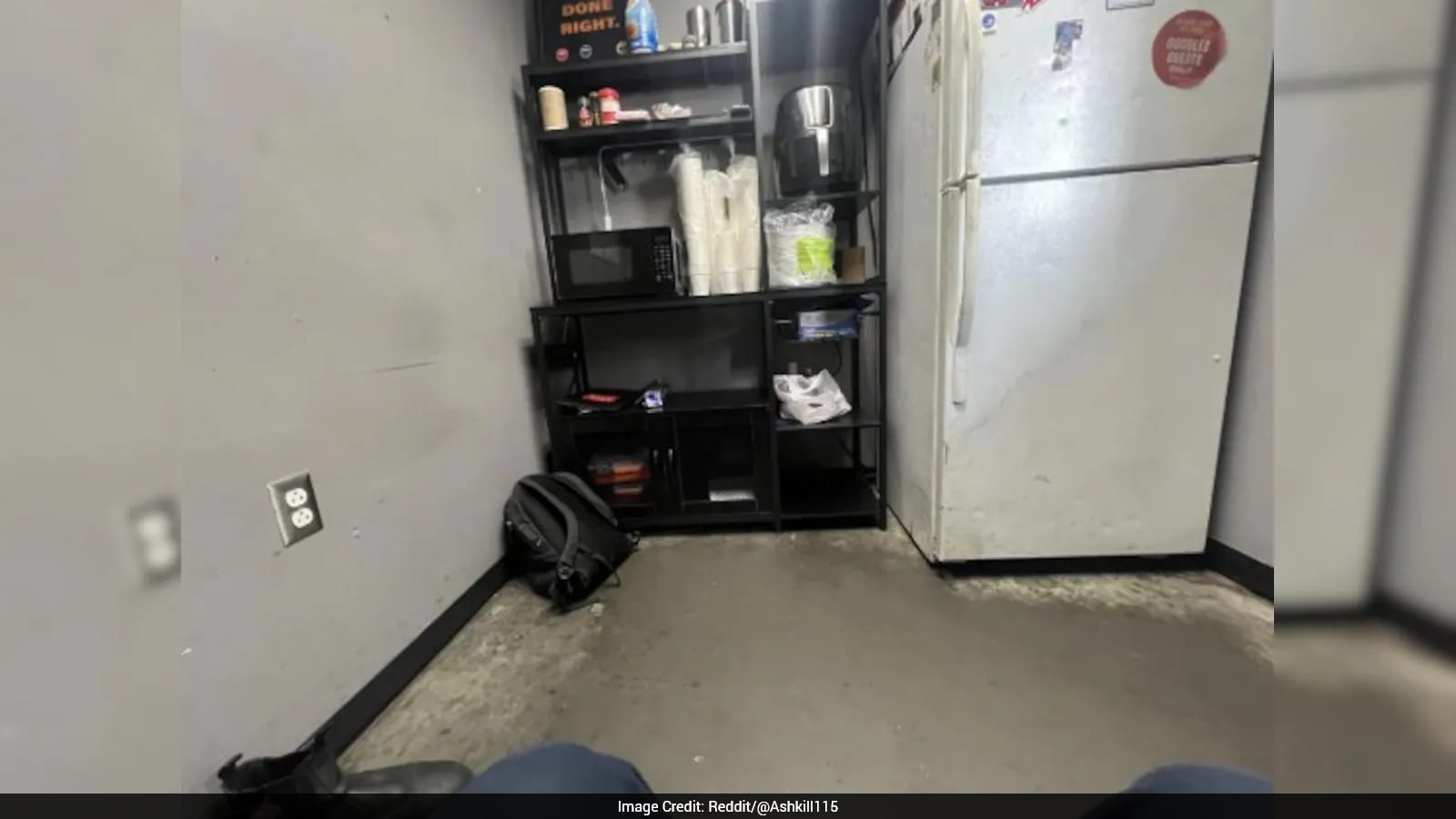 Employee Calls Workplace Toxic After Manager Removes Chairs