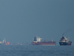 '20 Warships Near Iran': US' Hormuz Warning Amid Trump's "Semi-Negotiations"