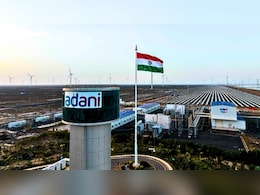 अदाणी ग्रीन ने रचा इतिहास, बिजली कैपेसिटी 20 GW के पार, 4,122 करोड़ के रिकॉर्ड स्तर पर पहुंचा EBITDA