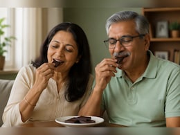 सिर्फ बच्चों के लिए नहीं, माता-पिता के लिए भी फायदेमंद है डार्क चॉकलेट, जानिए रोज खाने के बड़े फायदे