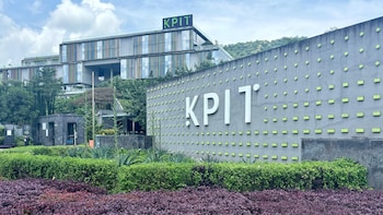 KPIT Tech Shares Fall Over 1% After JPMorgan Maintains 'Underweight' Call