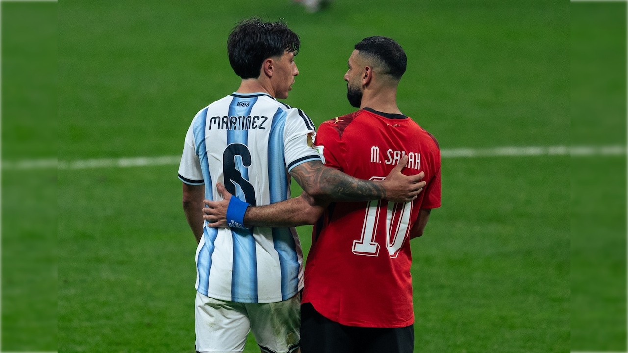 'Bunch Of Cheats': Fans Slam 'Corrupt' FIFA Over Controversial Decisions In Argentina vs Egypt World Cup Match