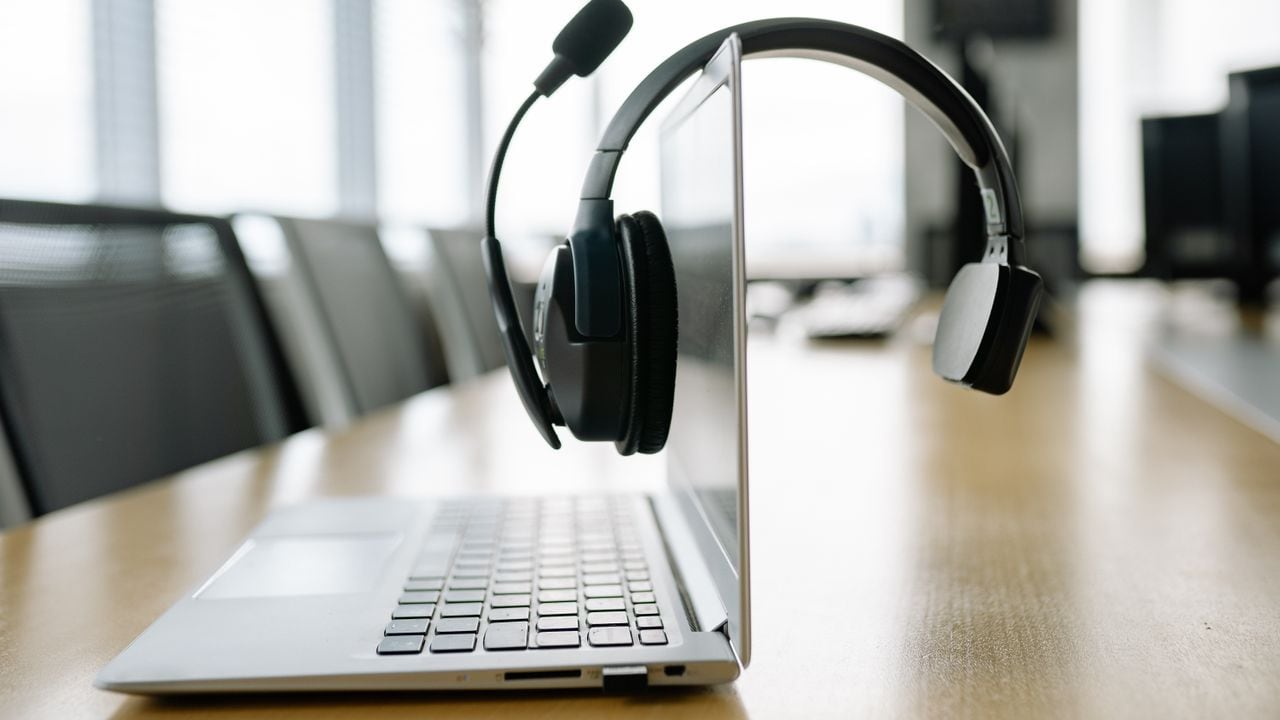 Best Bluetooth Headsets For Office Calls And Clear Everyday Communication