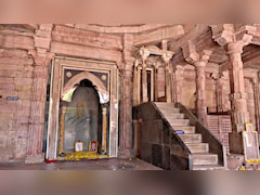 धार में भोजशाला से सटी जमीन पर नमाज की मंजूरी, SC ने MP सरकार से कहा-'धार्मिक हक देना भी आपका फर्ज'
