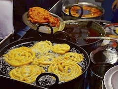 Tukaram Mundhe's Crackdown Working? Viral Post Claims Jalebi Has Lost Its Bright Orange Colour