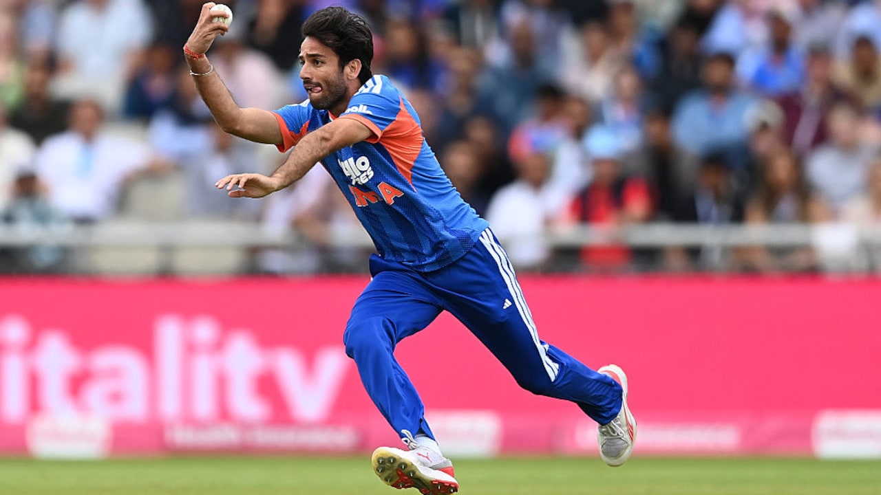 "A No-Ball Crime": Ex-India Star Blasts Ravi Bishnoi After Loss In 2nd T20I vs England